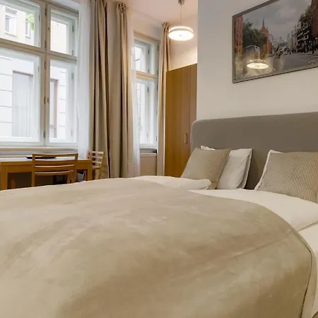 Deluxe Suite In Prime Location Prague Exterior photo